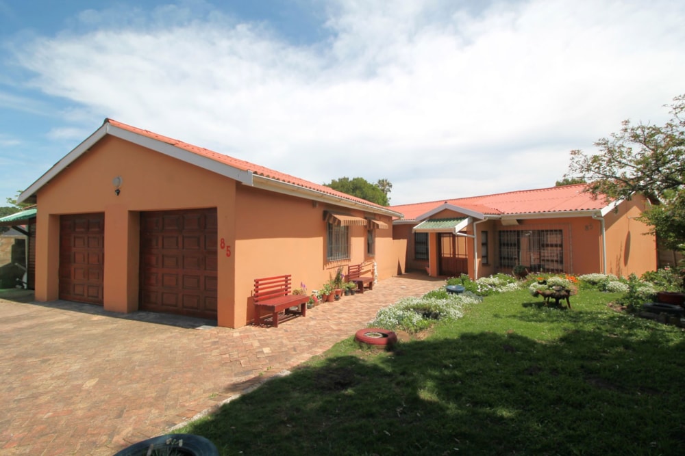 House for sale in East Bank - 1PF1680952 House for sale in East Bank - 1PF1680952