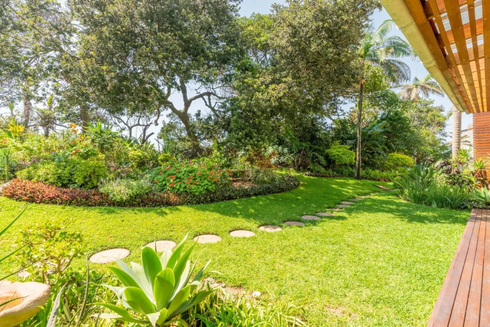 Townhouse for sale in uMhlanga Rocks - 1ND1682007 Townhouse for sale in uMhlanga Rocks - 1ND1682007