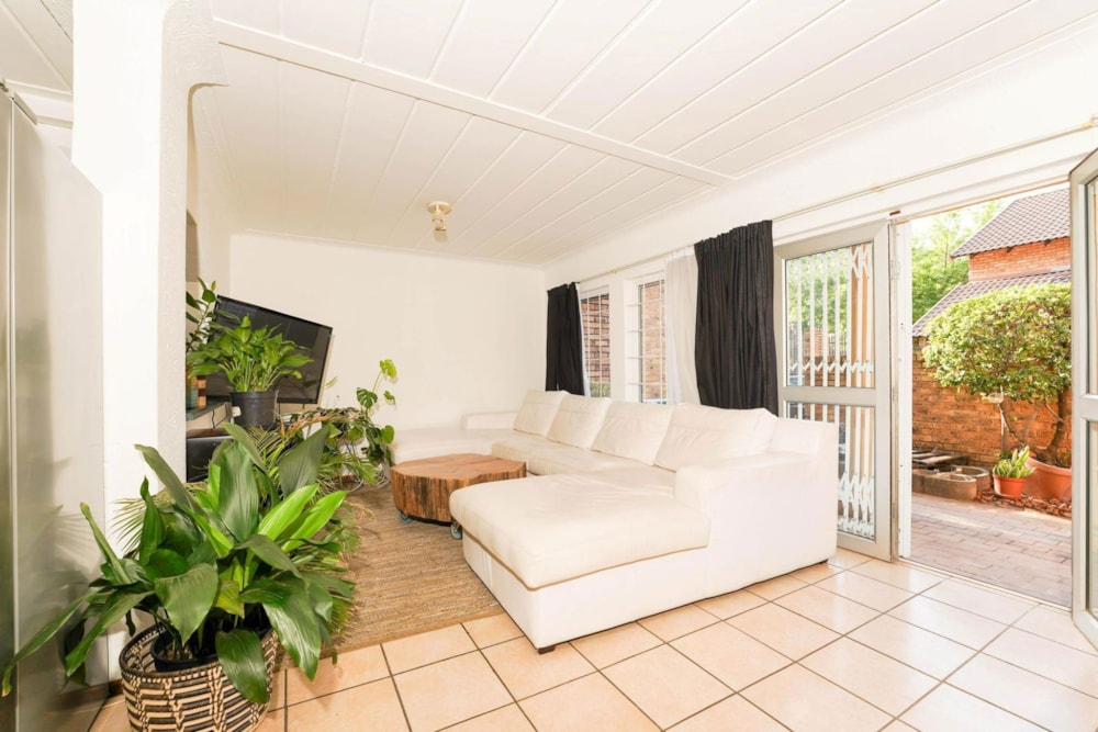 Townhouse sold in Ferndale, Randburg - RAN1678559 Townhouse sold in Ferndale, Randburg - RAN1678559