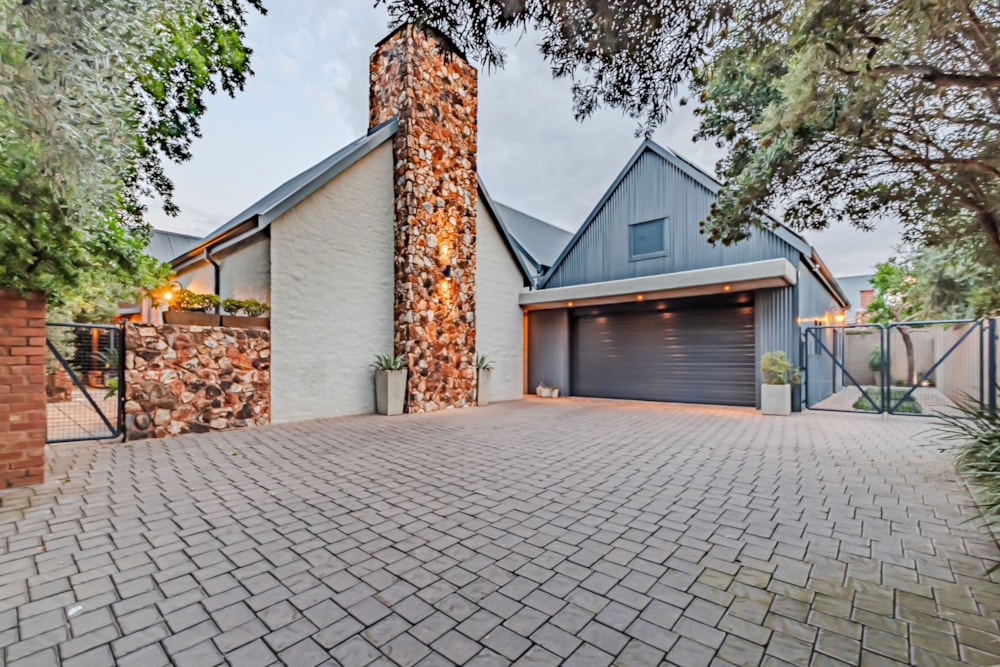 House sold in Southdowns Estate - CN1680439