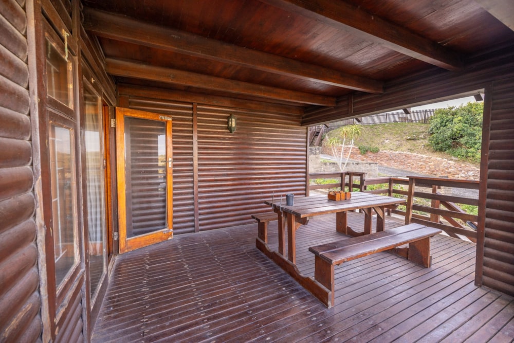 House let in West Beach, Port Alfred - 1PF1701761 House let in West Beach, Port Alfred - 1PF1701761