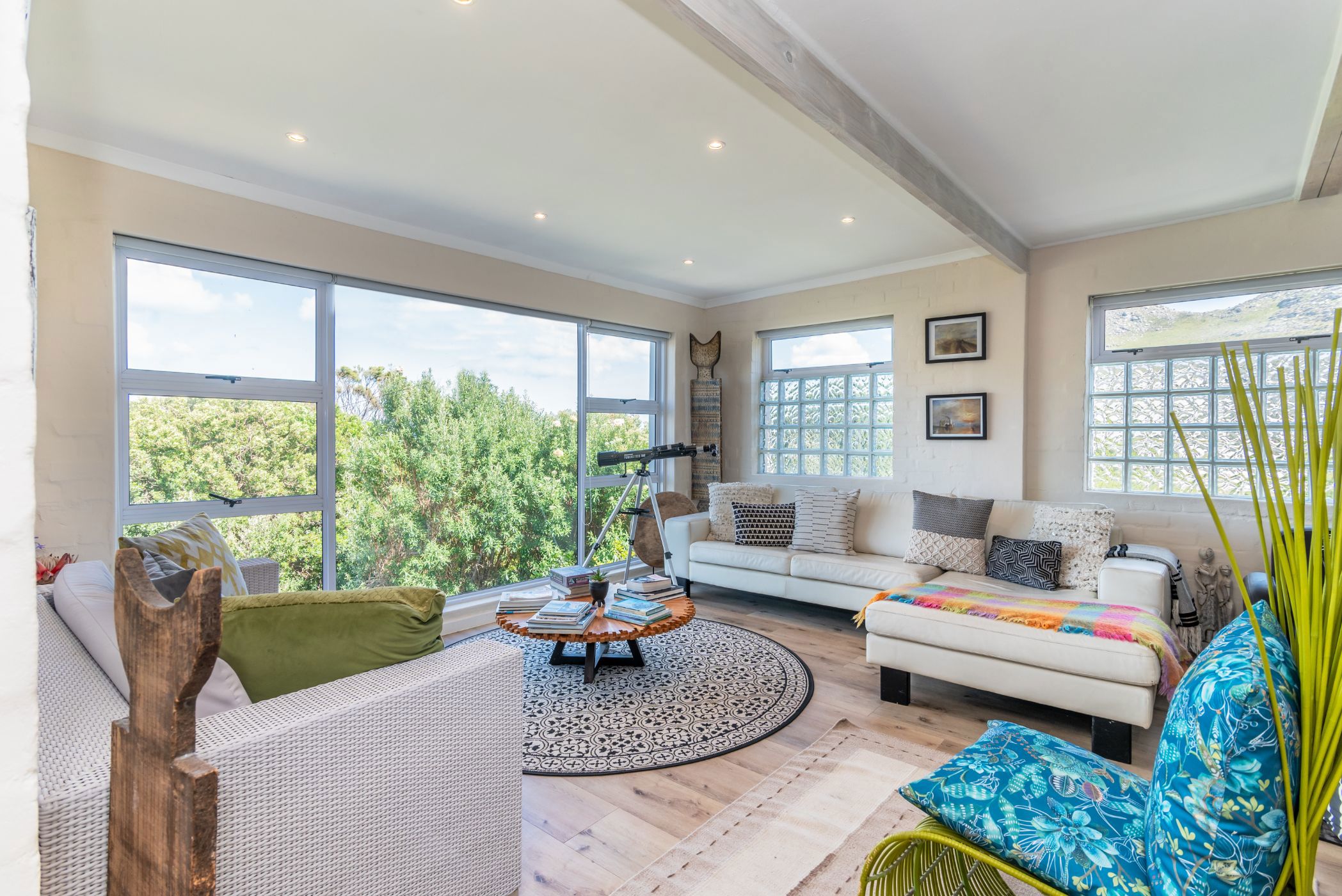 House sold in Scarborough - FH1676516