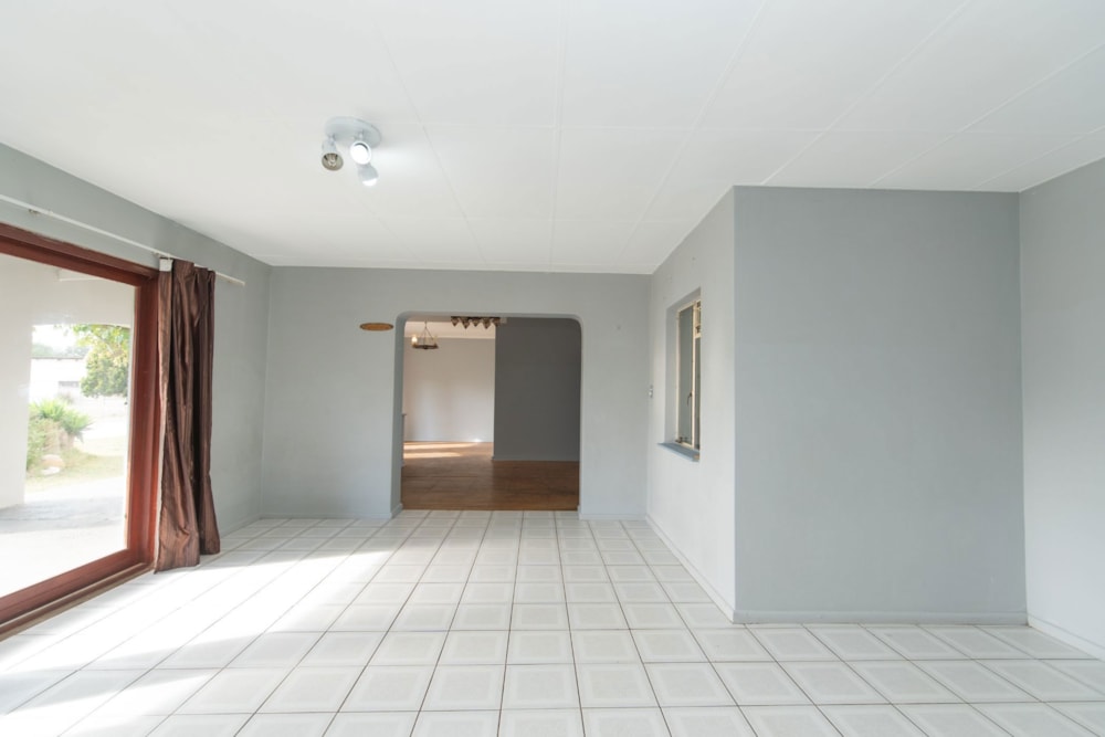 House sold in Retief - 1UK1679695