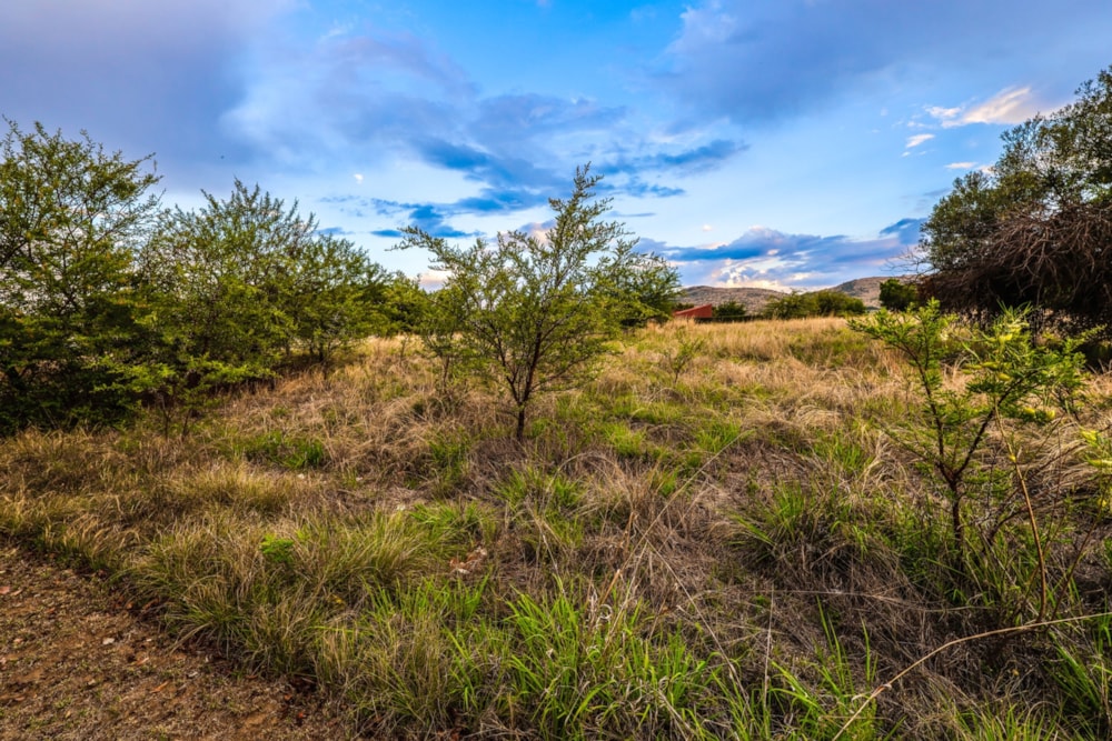 Vacant land for sale in Westlake, Hartbeespoort - 1HR1682565