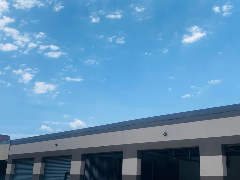 Commercial office for sale in Witbank (eMalahleni) - 1WD1683002 Commercial office for sale in Witbank (eMalahleni) - 1WD1683002