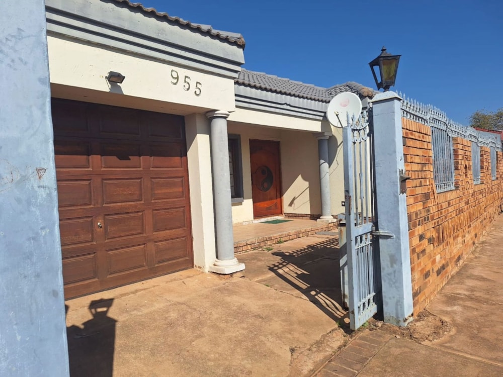 House for sale in Soshanguve - PT1663248 House for sale in Soshanguve - PT1663248