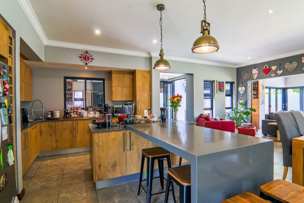 House sold in Copperleaf - 1CU1682974 House sold in Copperleaf - 1CU1682974