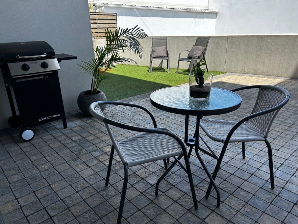 Apartment for sale in Stellenbosch Central - ST1706735 Apartment for sale in Stellenbosch Central - ST1706735