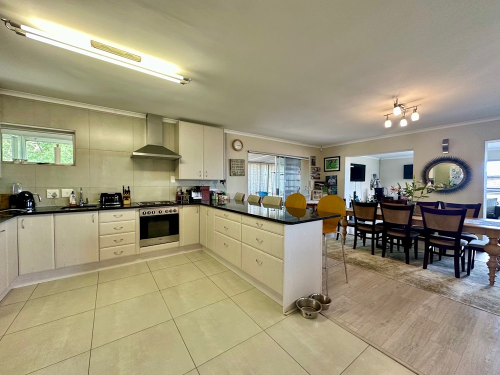 House sold in Plattekloof - 1PLA1732026 House sold in Plattekloof - 1PLA1732026