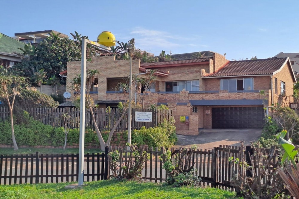 Beachfront villa for sale in Amanzimtoti - 1WB1684623 Beachfront villa for sale in Amanzimtoti - 1WB1684623