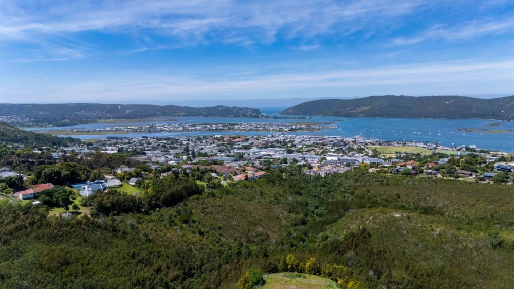 Residential vacant land for sale in Knysna Heights - 1KG1684760 Residential vacant land for sale in Knysna Heights - 1KG1684760