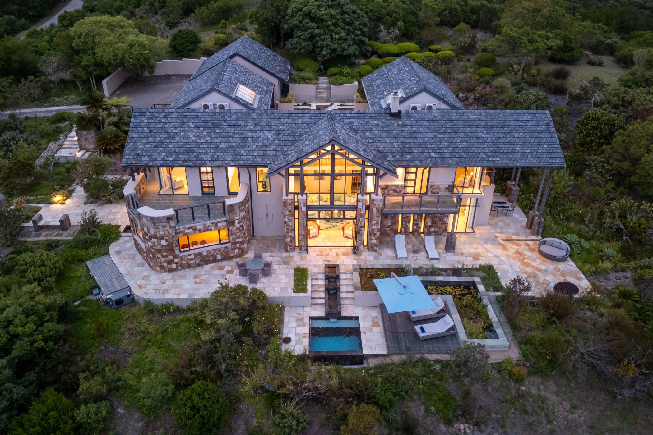 House for sale in Pezula Private Estate - 1KG1685188