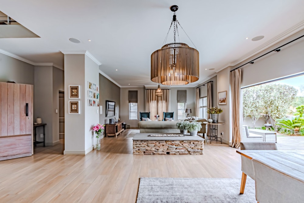 House let in Waterkloof Ridge - PTL1684080 House let in Waterkloof Ridge - PTL1684080