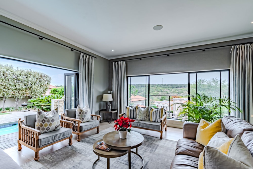 House let in Waterkloof Ridge - PTL1684080 House let in Waterkloof Ridge - PTL1684080