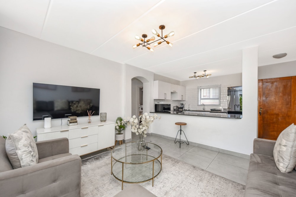 Apartment sold in Dainfern Area - FW1683884 Apartment sold in Dainfern Area - FW1683884