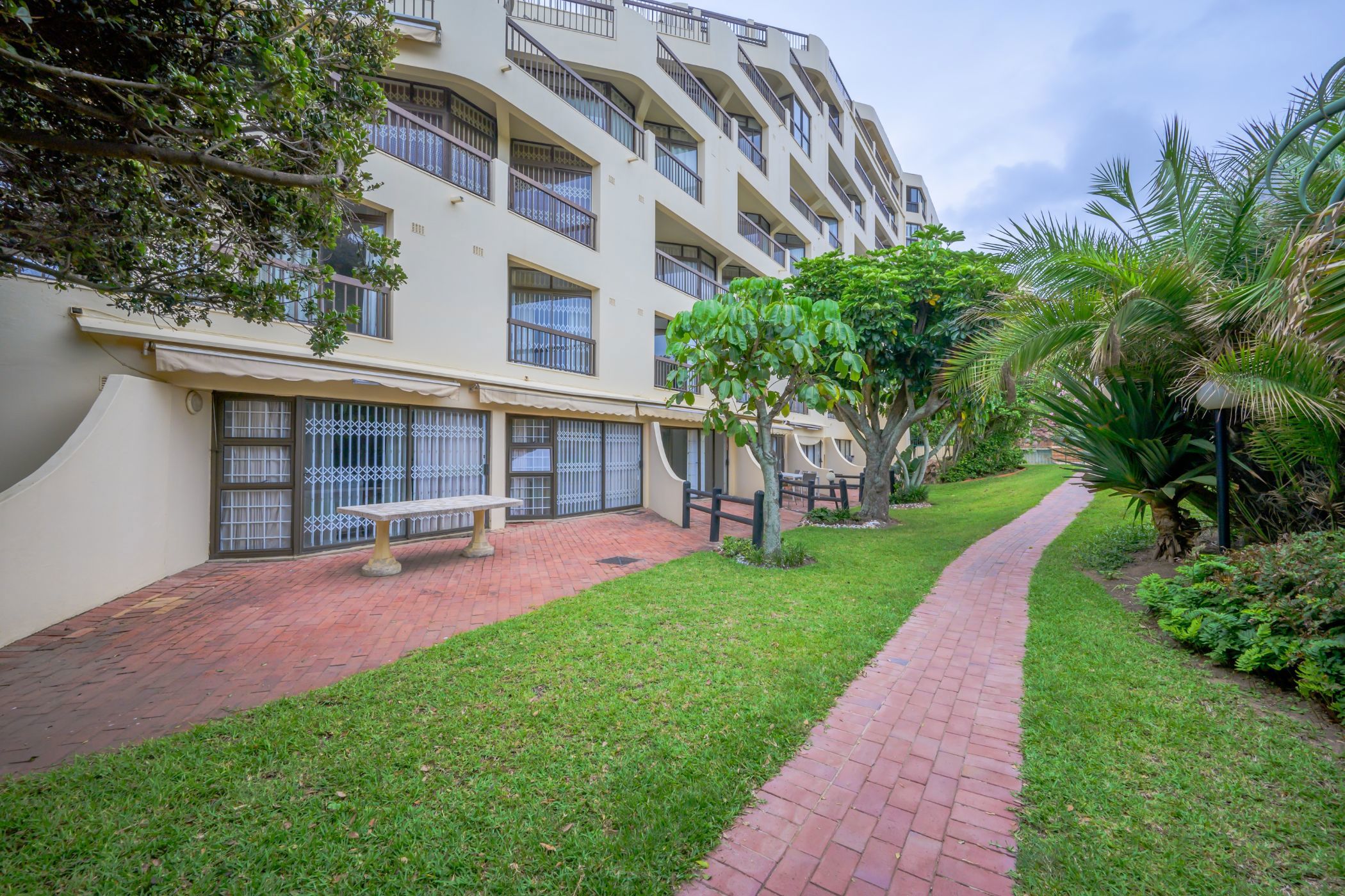 Apartment for sale in uMhlanga Rocks - 1ND1683827