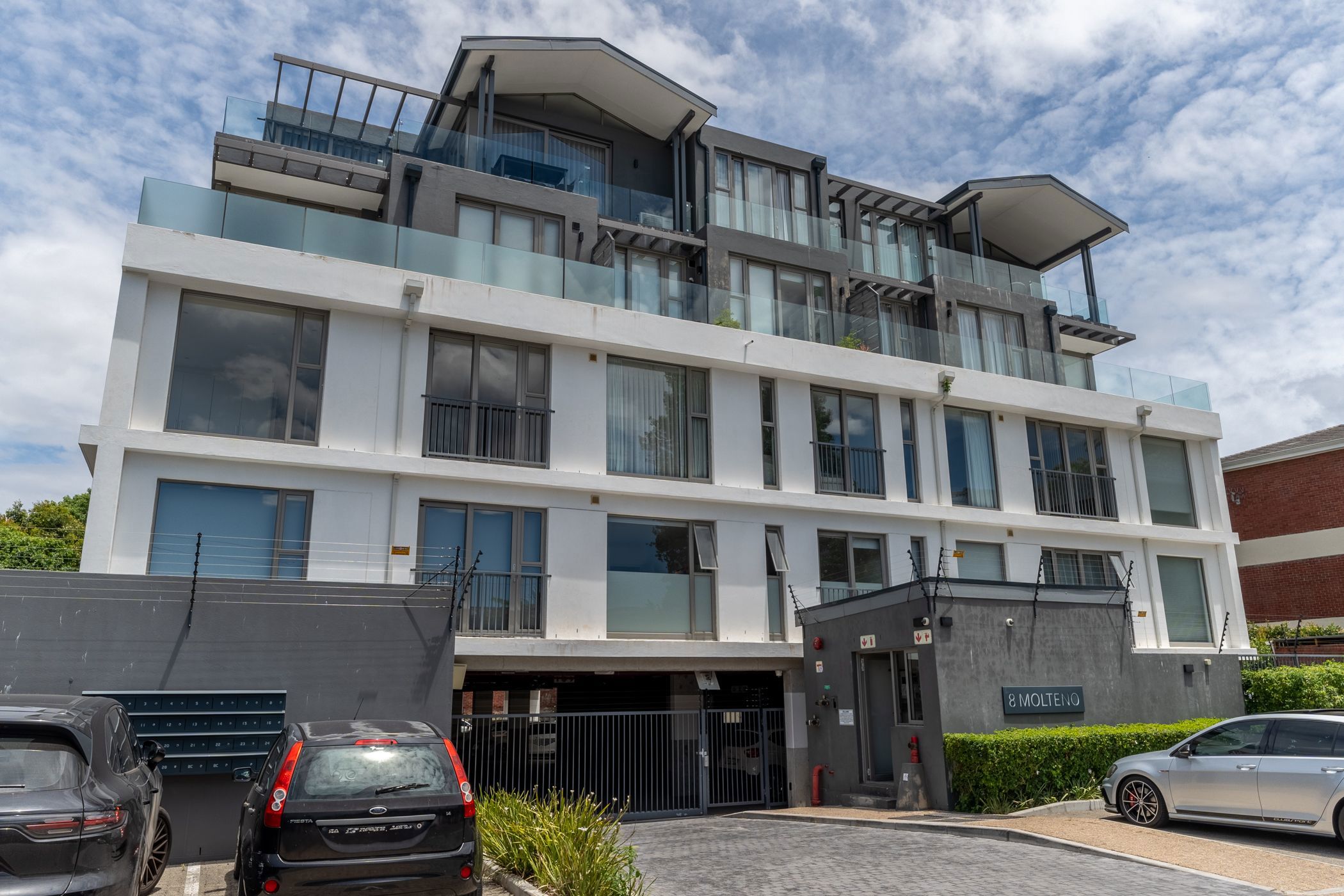 Apartment sold in Claremont Upper - KW1685045