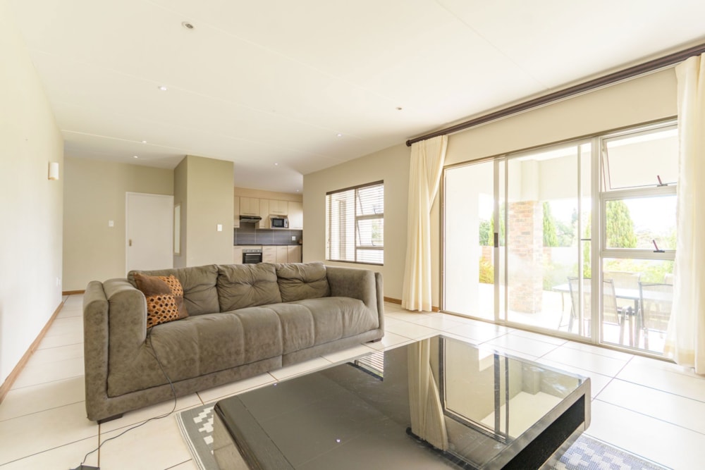 Townhouse for sale in Honeydew Manor - RAN1684771 Townhouse for sale in Honeydew Manor - RAN1684771