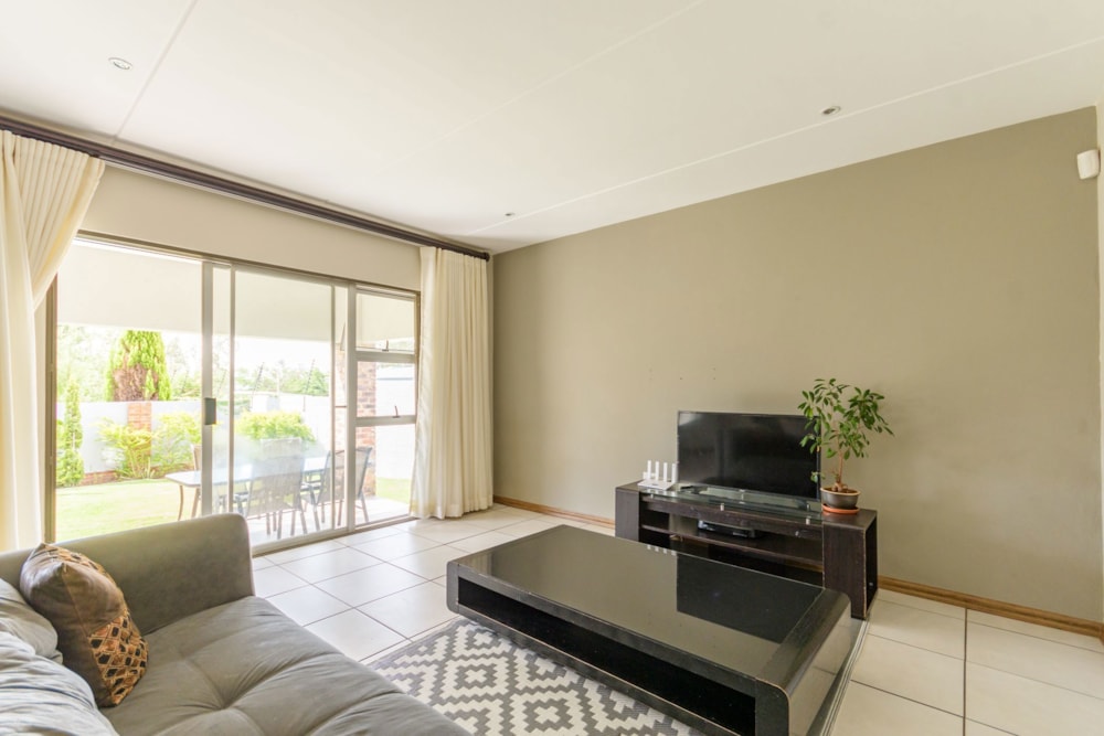 Townhouse for sale in Honeydew Manor - RAN1684771 Townhouse for sale in Honeydew Manor - RAN1684771