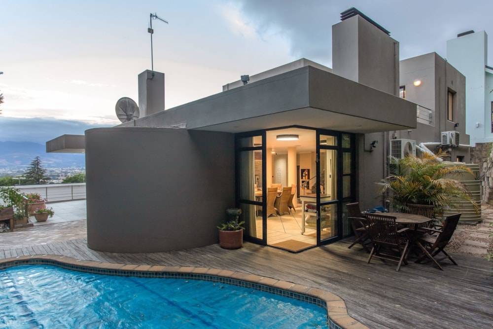 House for sale in Hoog-En-Droog - TK1684063