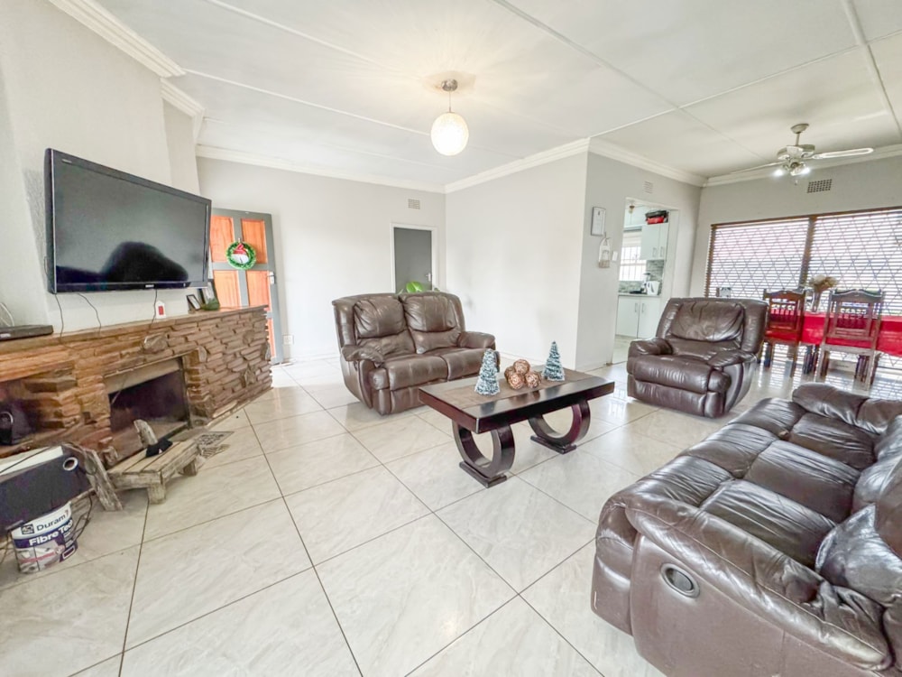 House for sale in Elspark, Boksburg - BOK1686140 House for sale in Elspark, Boksburg - BOK1686140