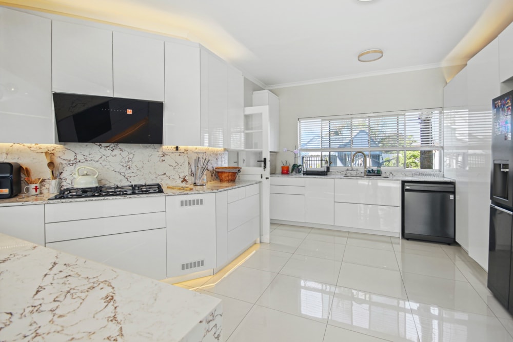 Double-storey house sold in West Beach, Blouberg - 1TV1680611