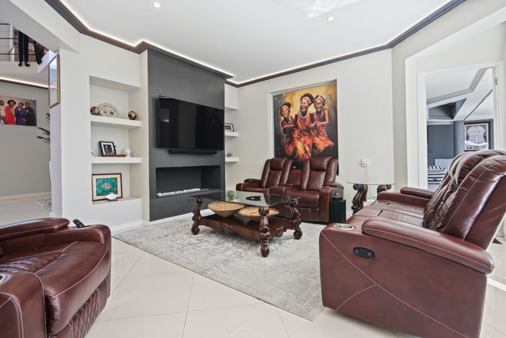 Double-storey house sold in West Beach, Blouberg - 1TV1680611