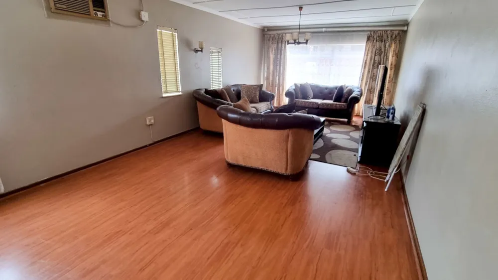 House sold in Uitsig, Bloemfontein - 1BX1685025 House sold in Uitsig, Bloemfontein - 1BX1685025