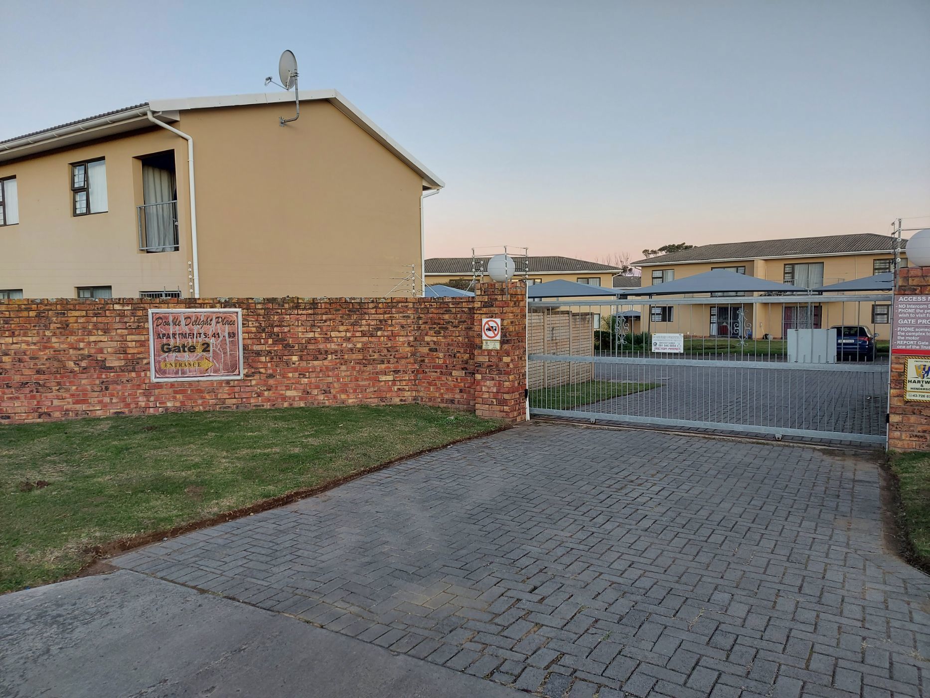 Apartment to rent in Gonubie - 1EZ1728546