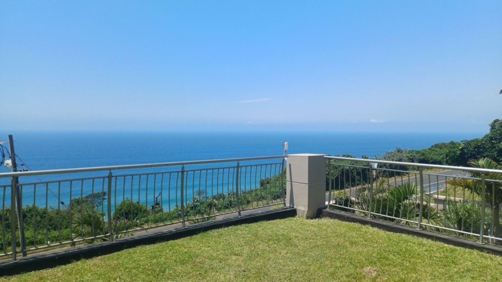 House for sale in Athlone Park - 1WB1684616 House for sale in Athlone Park - 1WB1684616