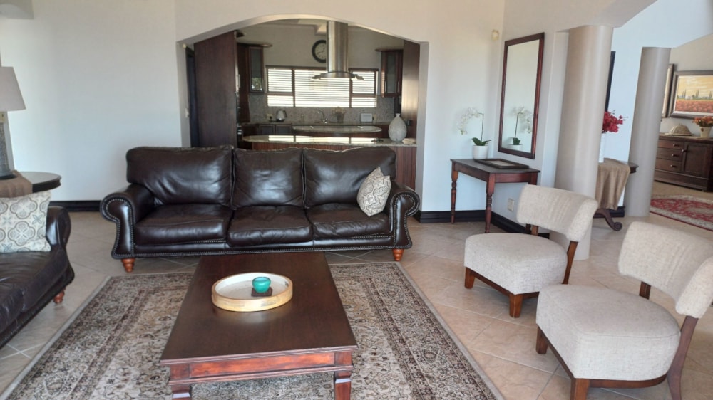 House for sale in Athlone Park - 1WB1684616 House for sale in Athlone Park - 1WB1684616