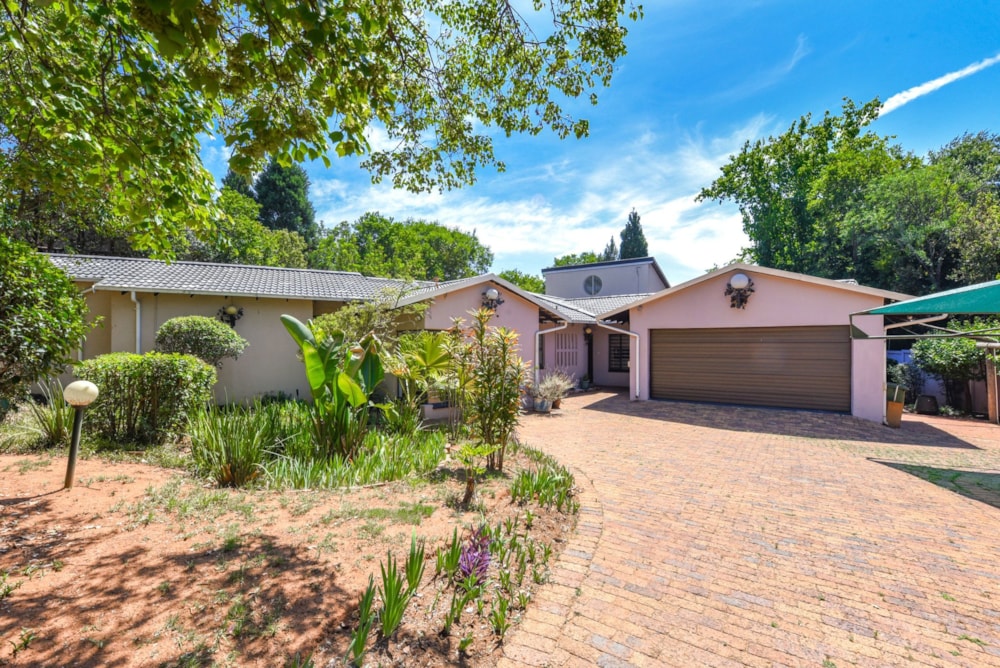 House for sale in Paulshof - FW1737355