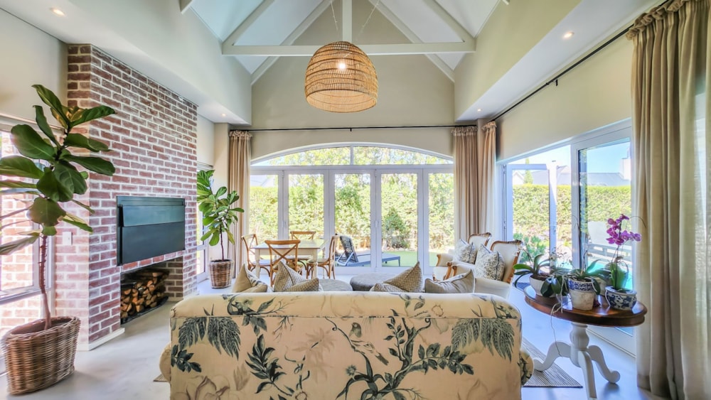 Security estate home sold in Val de Vie Estate - VLV1684626 Security estate home sold in Val de Vie Estate - VLV1684626