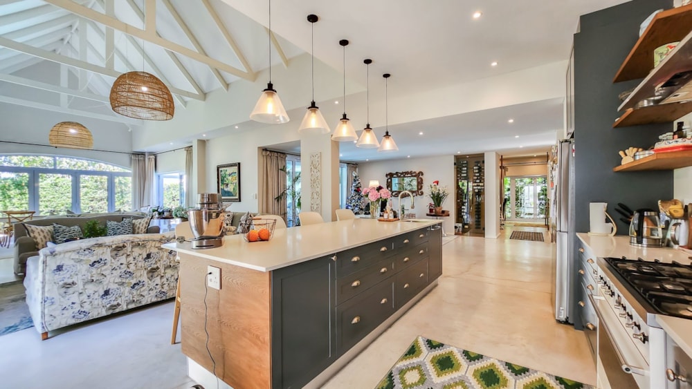 Security estate home sold in Val de Vie Estate - VLV1684626 Security estate home sold in Val de Vie Estate - VLV1684626