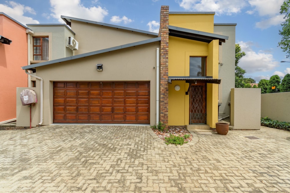 Townhouse for sale in Terenure - KTP1683241