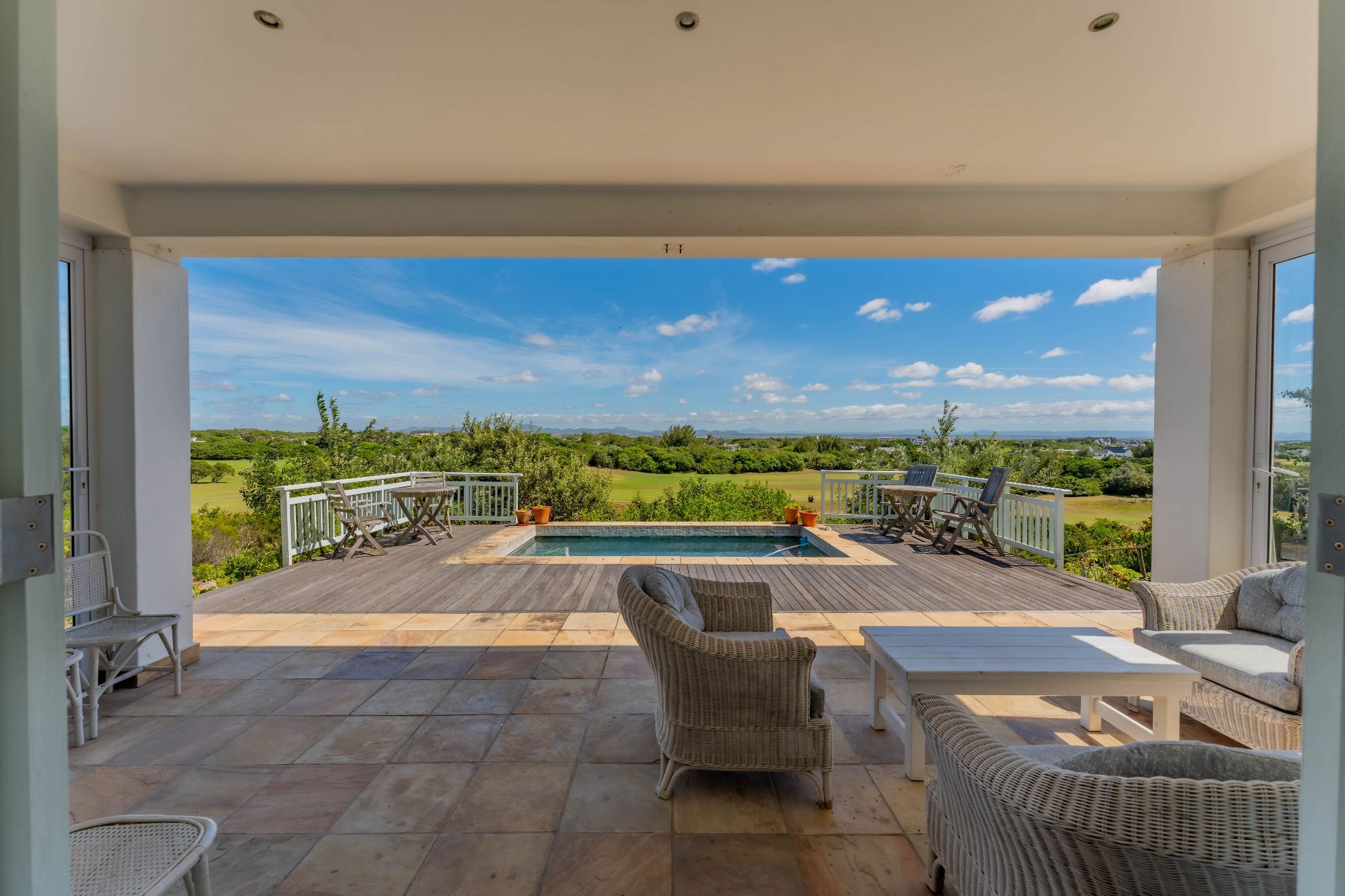 House sold in Village - 1SA1683217