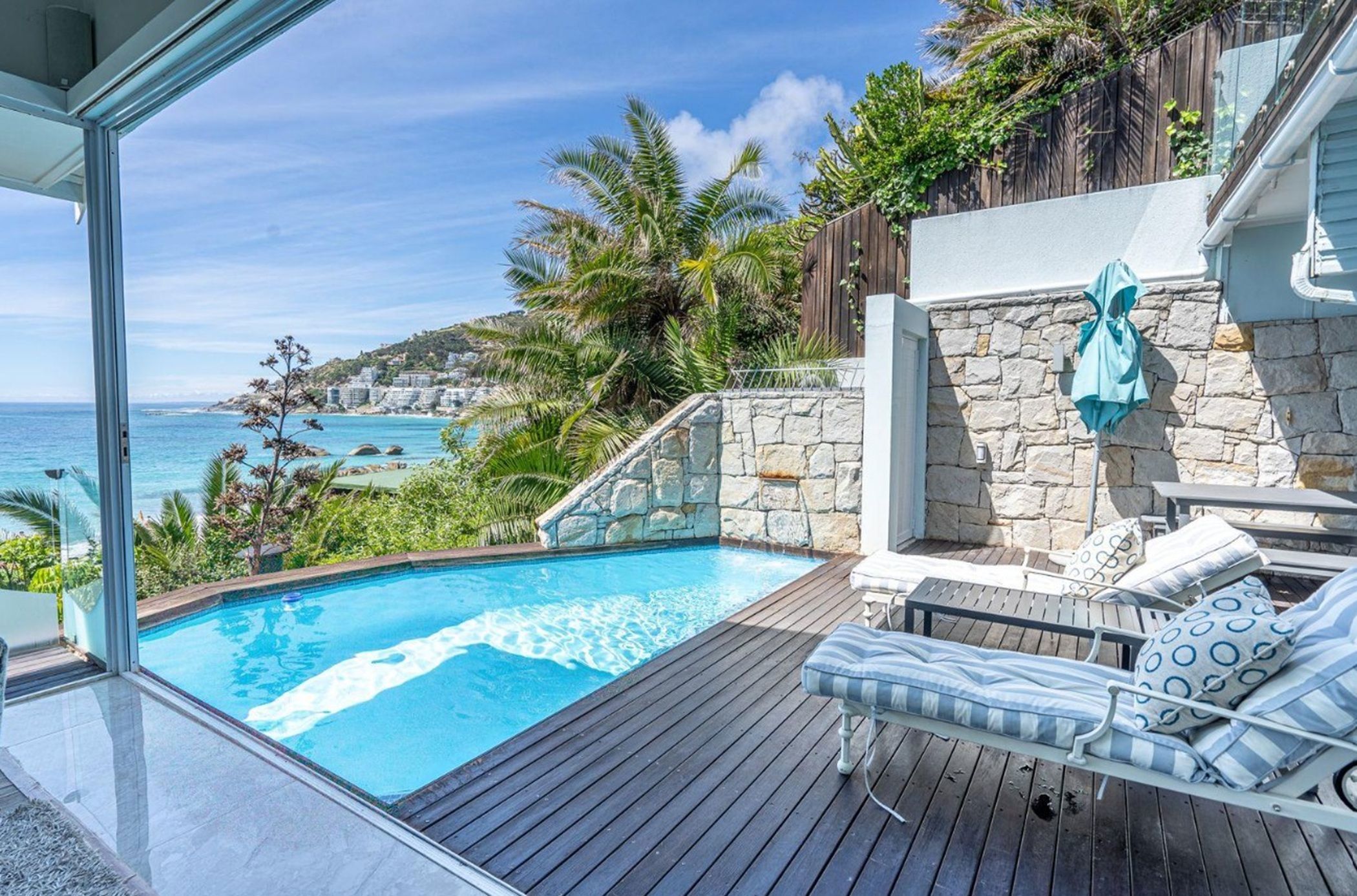 Beach bungalow for sale in Clifton - AS1724656