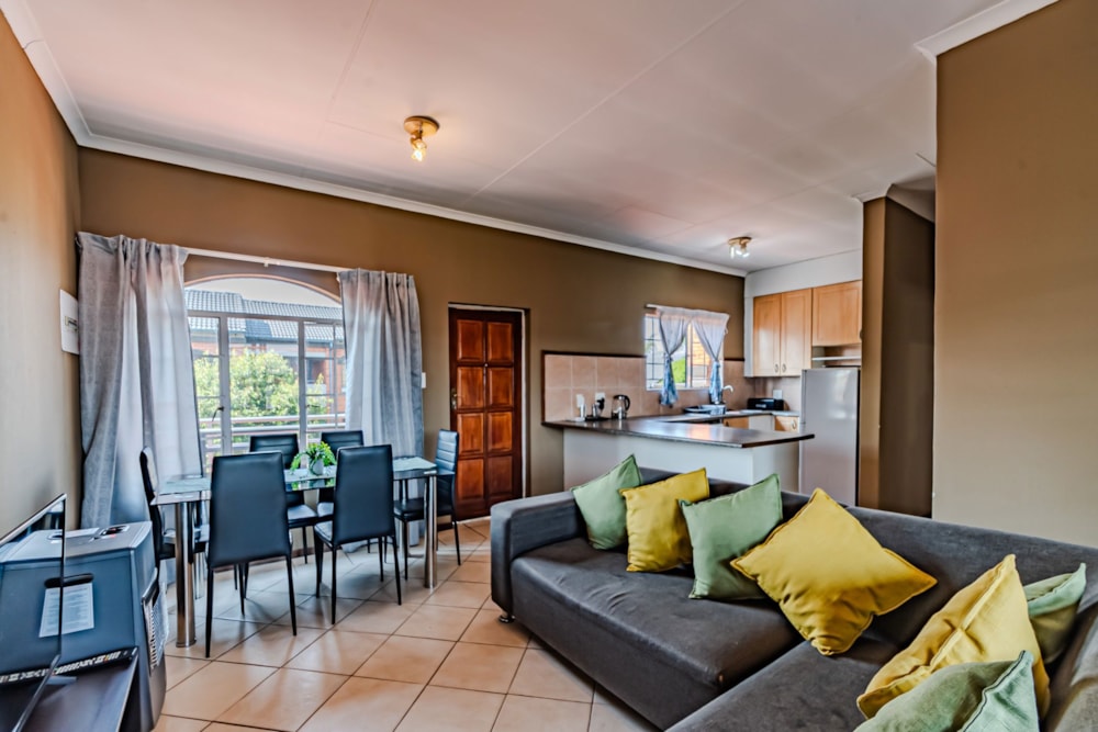 Townhouse let in Mooikloof Ridge - PTL1664673 Townhouse let in Mooikloof Ridge - PTL1664673