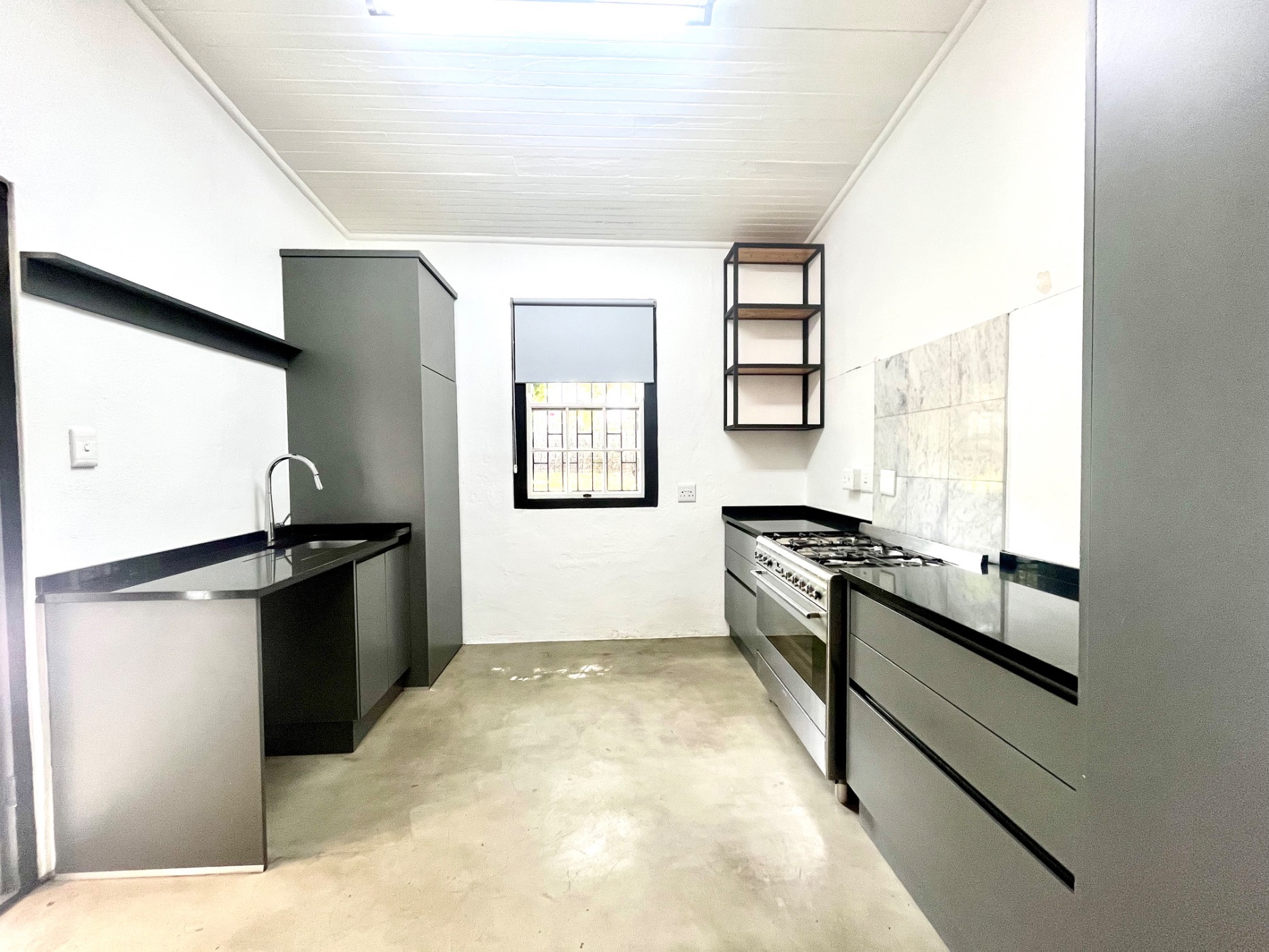 House let in Paarl - TKL1683971