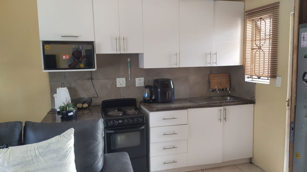 Apartment for sale in Fleurhof - RDT1684482 Apartment for sale in Fleurhof - RDT1684482