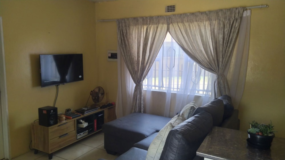 Apartment for sale in Fleurhof - RDT1684482 Apartment for sale in Fleurhof - RDT1684482