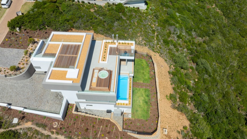 House sold in Pinnacle Point Golf Estate - 1MB1675483 House sold in Pinnacle Point Golf Estate - 1MB1675483