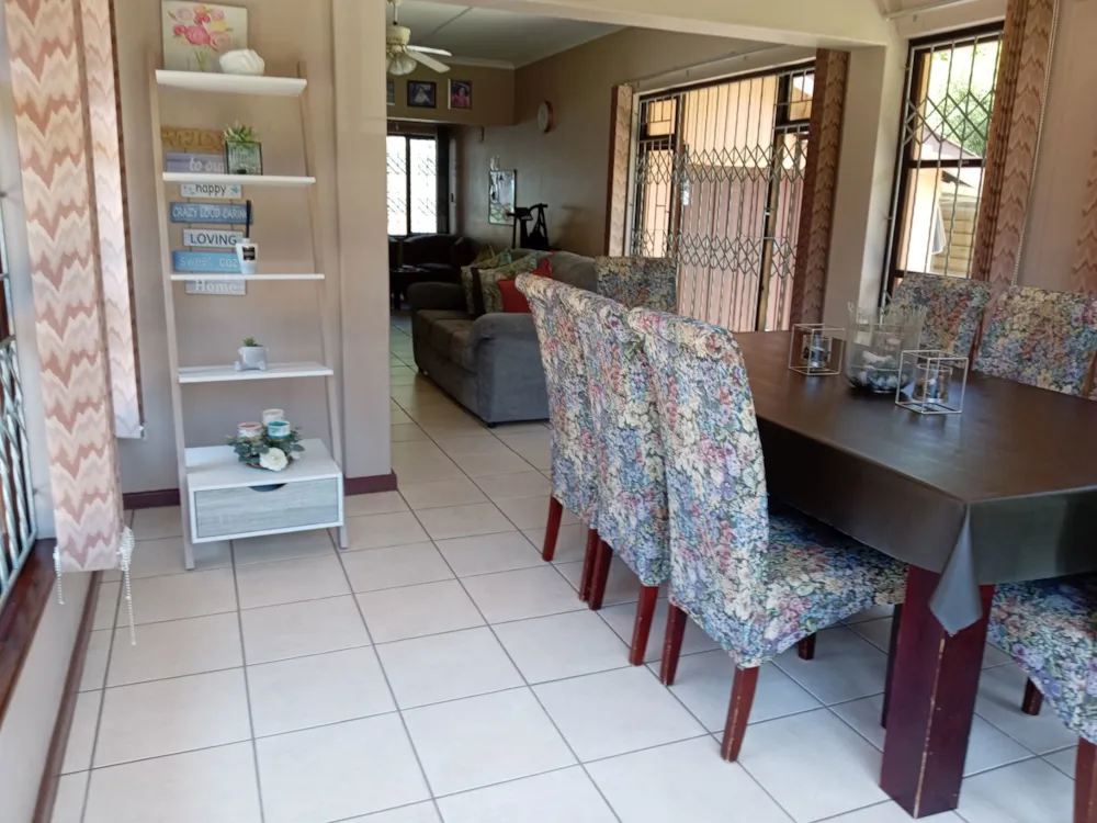 House let in Umtentweni - 1PSH1709654 House let in Umtentweni - 1PSH1709654