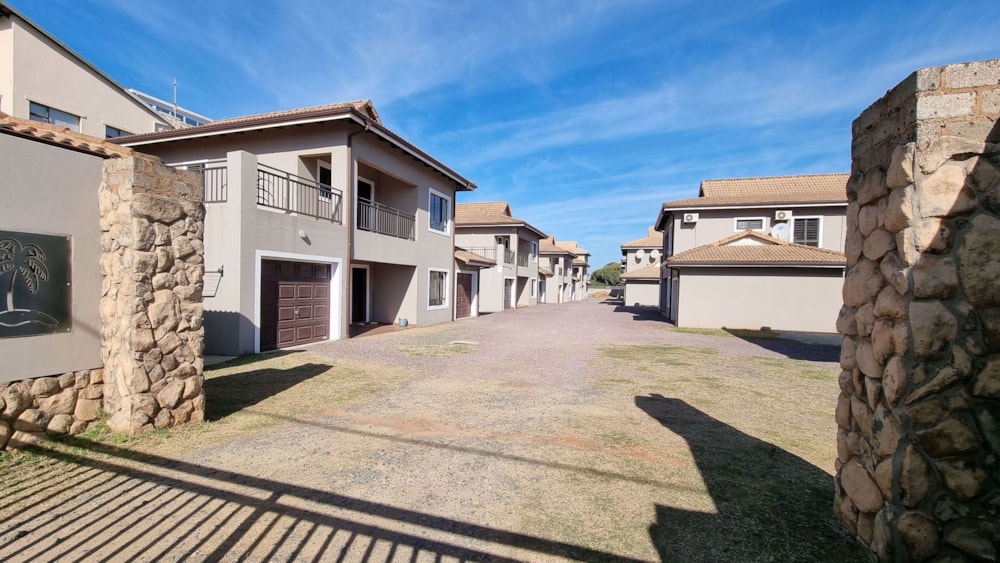 Townhouse for sale in Winklespruit - 1WB1669005 Townhouse for sale in Winklespruit - 1WB1669005