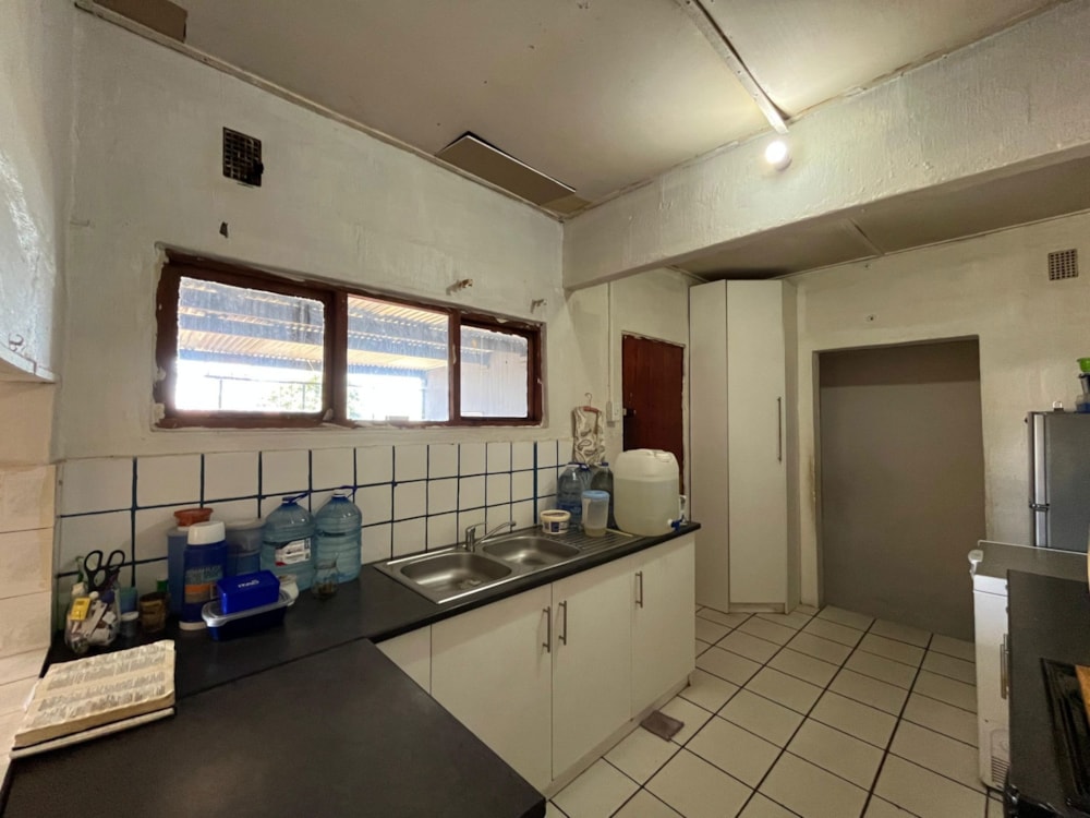 Semi-detached house for sale in Rosedale, Uitenhage, Kariega - 1UK1684816 Semi-detached house for sale in Rosedale, Uitenhage, Kariega - 1UK1684816