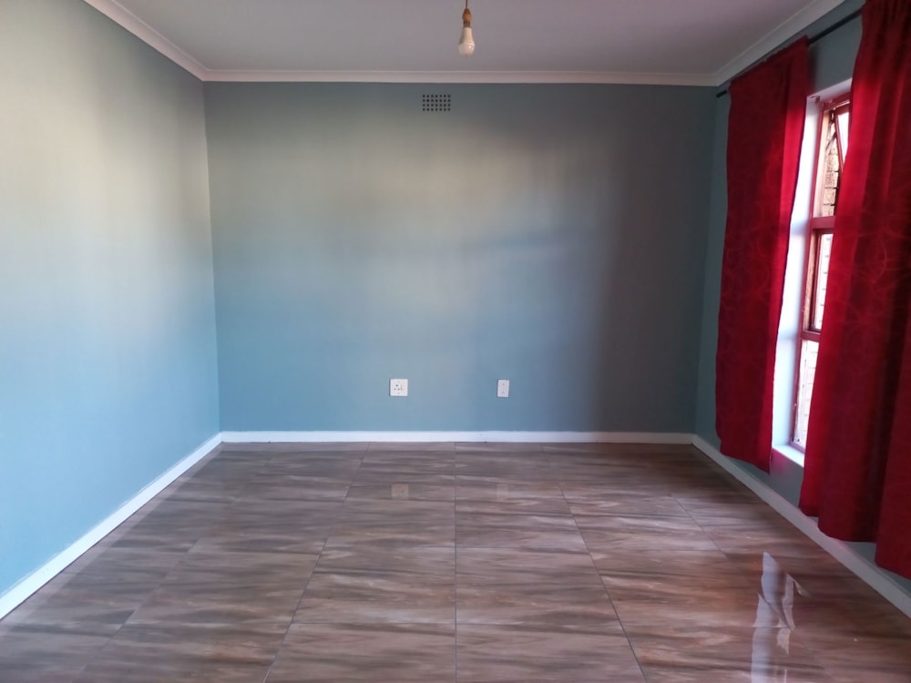 House sold in Woodlands, Mitchells Plain - 1MN1677016 House sold in Woodlands, Mitchells Plain - 1MN1677016