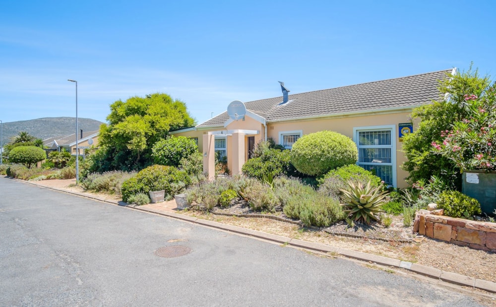 House sold in Sun Valley, Fish Hoek - FH1684485 House sold in Sun Valley, Fish Hoek - FH1684485