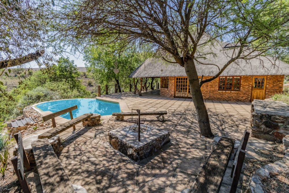 Mixed use farm for sale in Lanseria - 1HR1674131