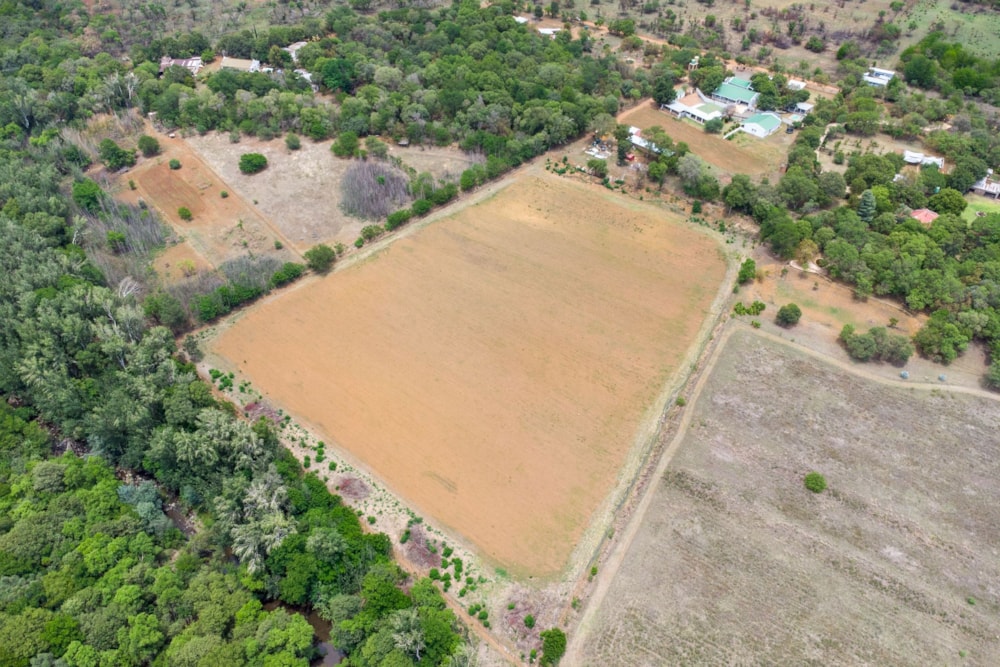 Lifestyle property for sale in Hekpoort - 1KR1683975 Lifestyle property for sale in Hekpoort - 1KR1683975