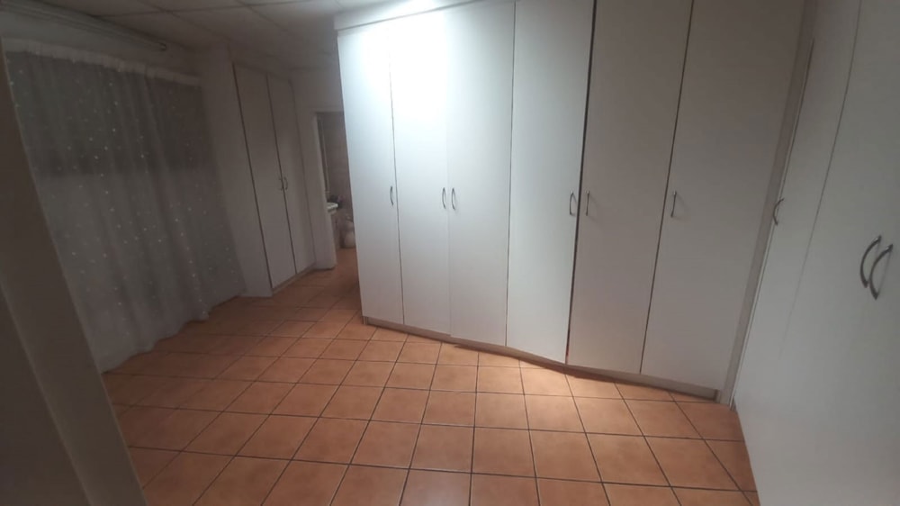 House for sale in Petersfield - 1SP1683484